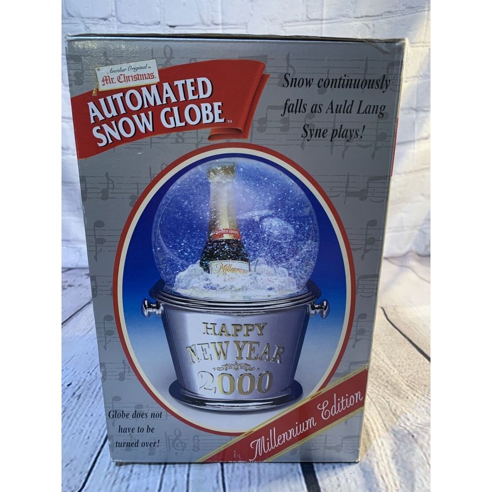 Mr. Christmas Happy New Year 2000 Millennium Edition Automated Snow Globe VTG‎